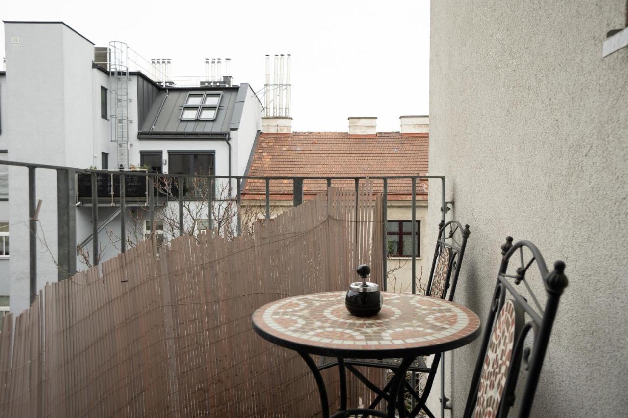 Apartment With A Balcony - 15 Min To City Center Wien Exterior foto