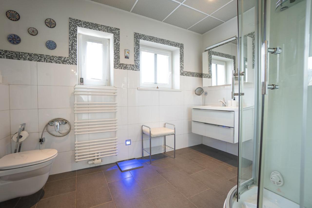Apartment With A Balcony - 15 Min To City Center Wien Exterior foto